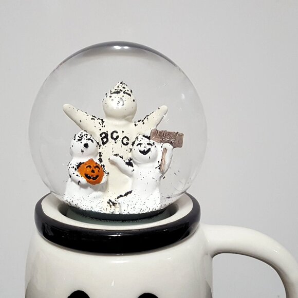 NEW Global Design Ghost Mug with Snowglobe Lid 15 OZ Porcelain Halloween - Picture 6 of 7